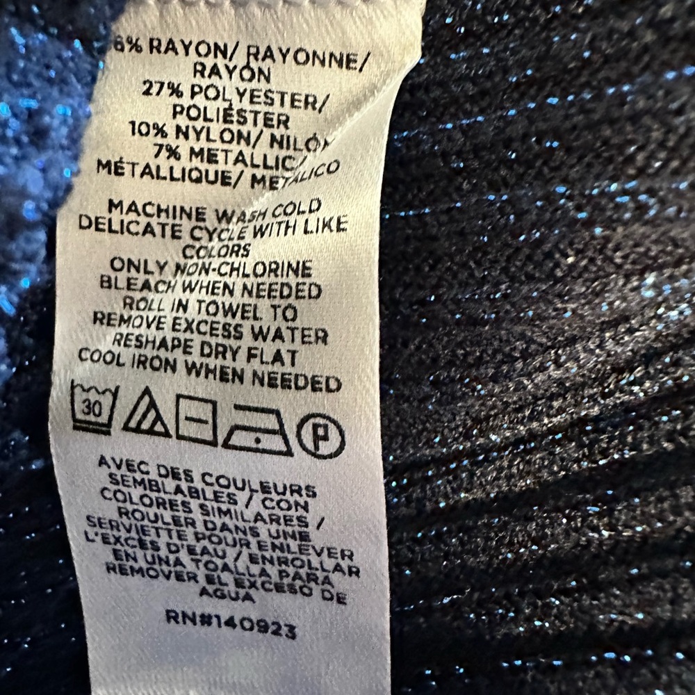 SALE!! NWT  Loft Shimmer Ribbed Sweetheart Neck Flare Cuff Sweater Navy Size S - Picture 7 of 7